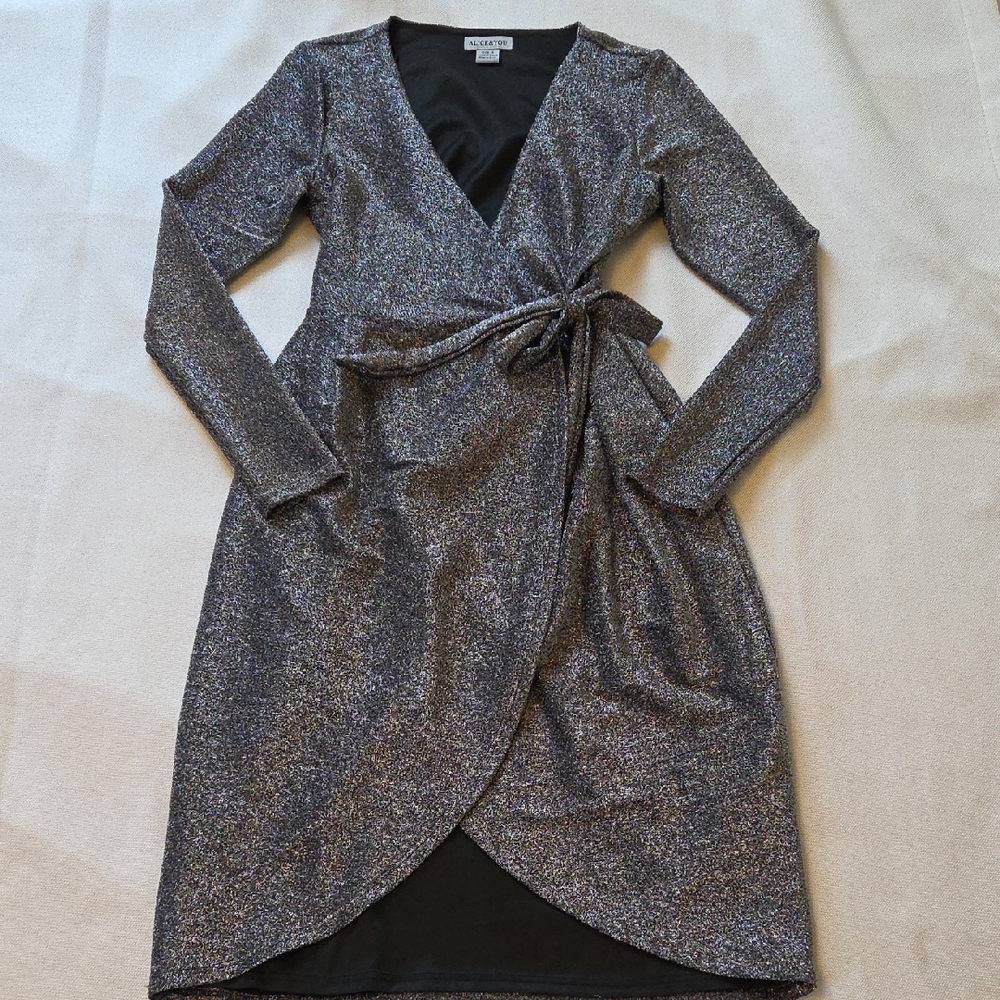 ALICE & YOU Shimmering Black Silver Metallic Long Sleeve Stretch Wrap Dress SZ S